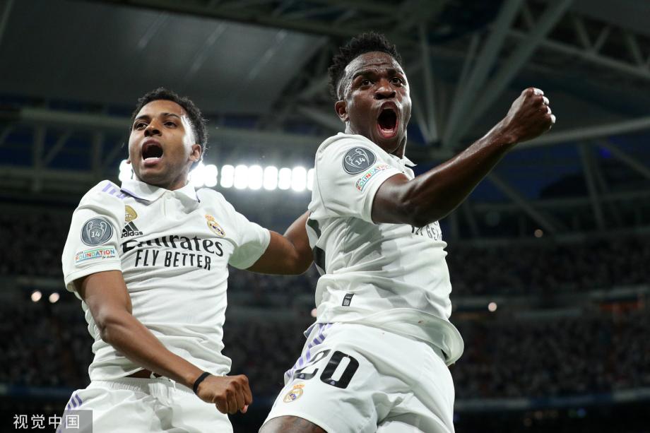 同时也让球 同时也让球